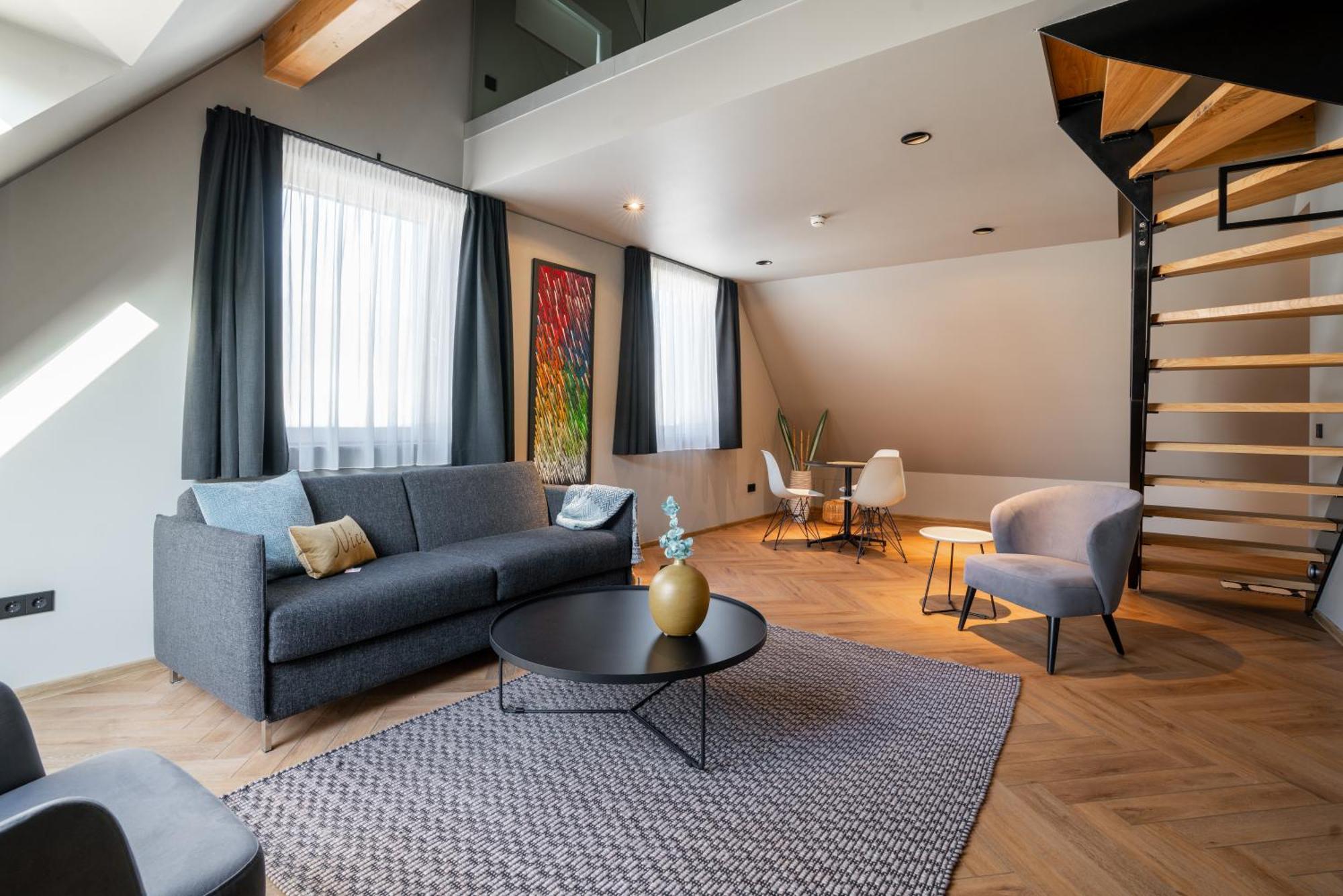 Hotel Nice Laupheim Exteriér fotografie